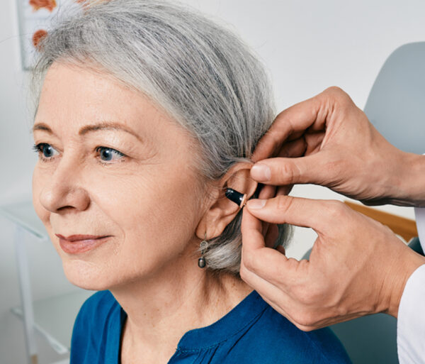 CIC hearing aid